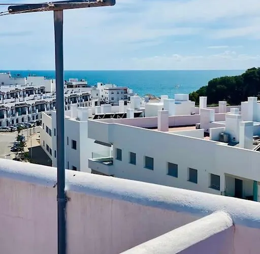 Apartamento*carolapo*con Patio Interior Y Garage